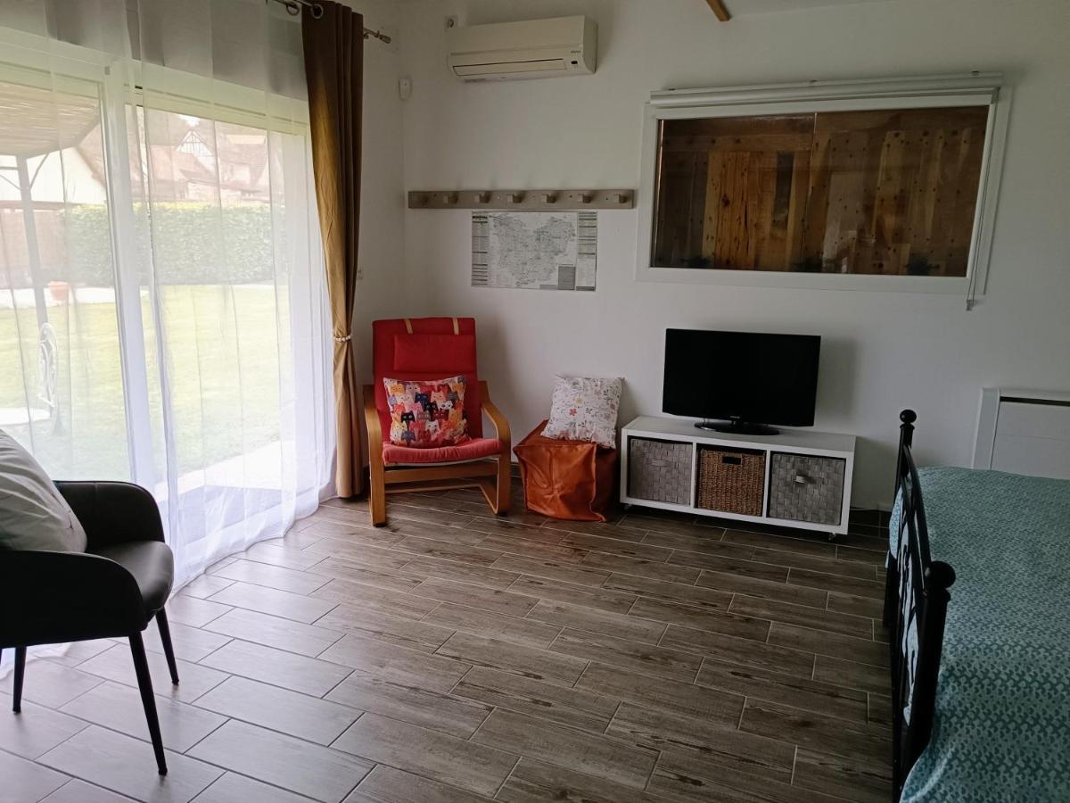 Le Petit Accent Otel Saint-Pierre-de-Bailleul Dış mekan fotoğraf