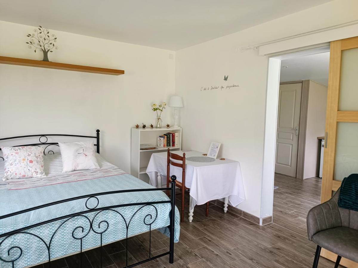 Le Petit Accent Otel Saint-Pierre-de-Bailleul Dış mekan fotoğraf